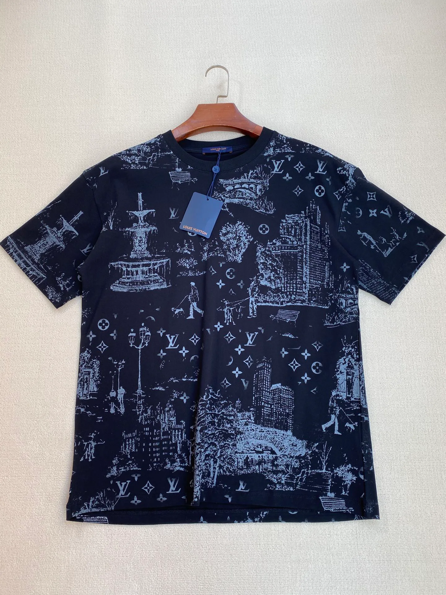 Футболки Женские Louis Vuitton 13302367