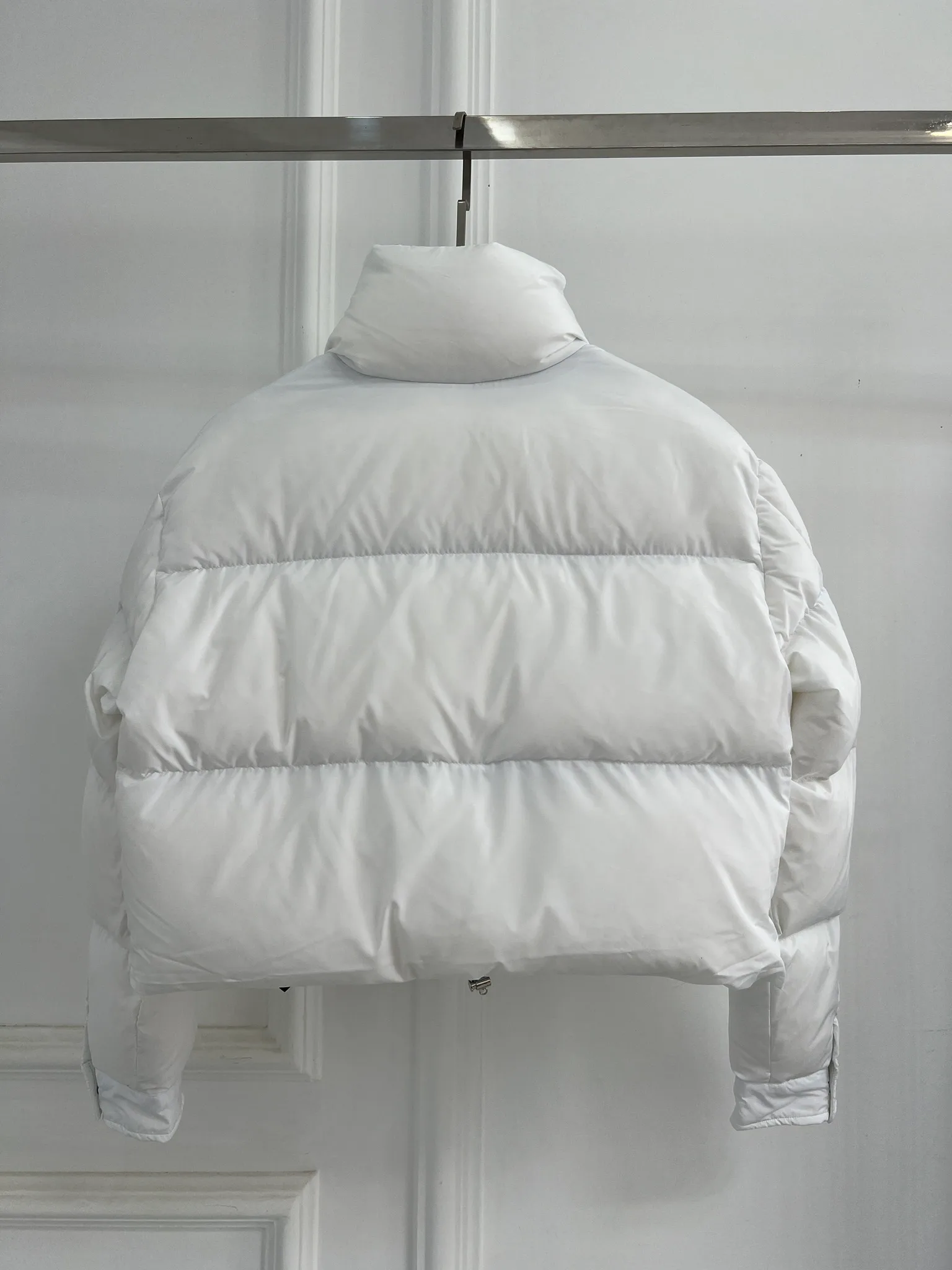 Куртки И Пуховики Женские Prada 17904153