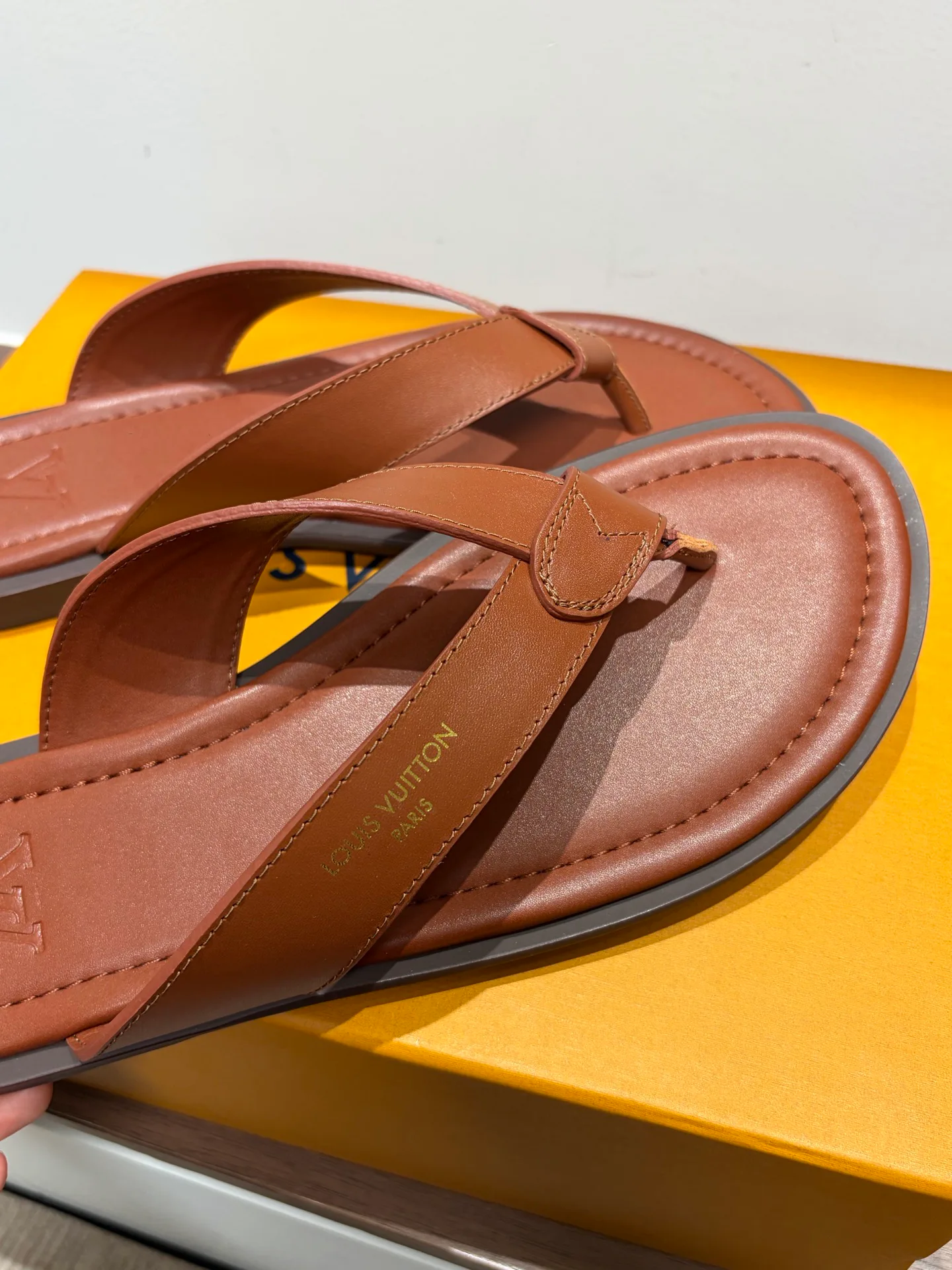 Шлепанцы Мужские Louis Vuitton 12826616