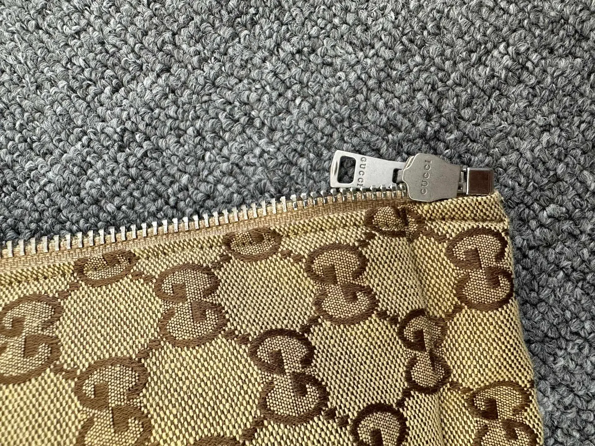 Куртки И Пуховики Женские Gucci 2087196