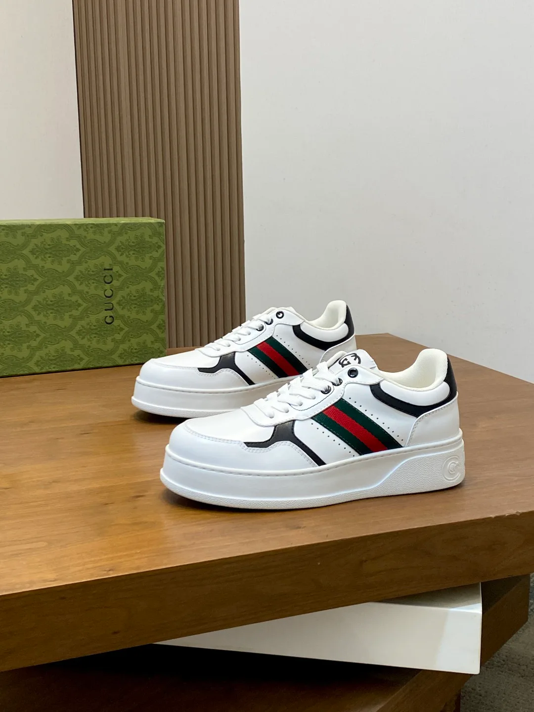 Кроссовки Мужские Gucci 19064125