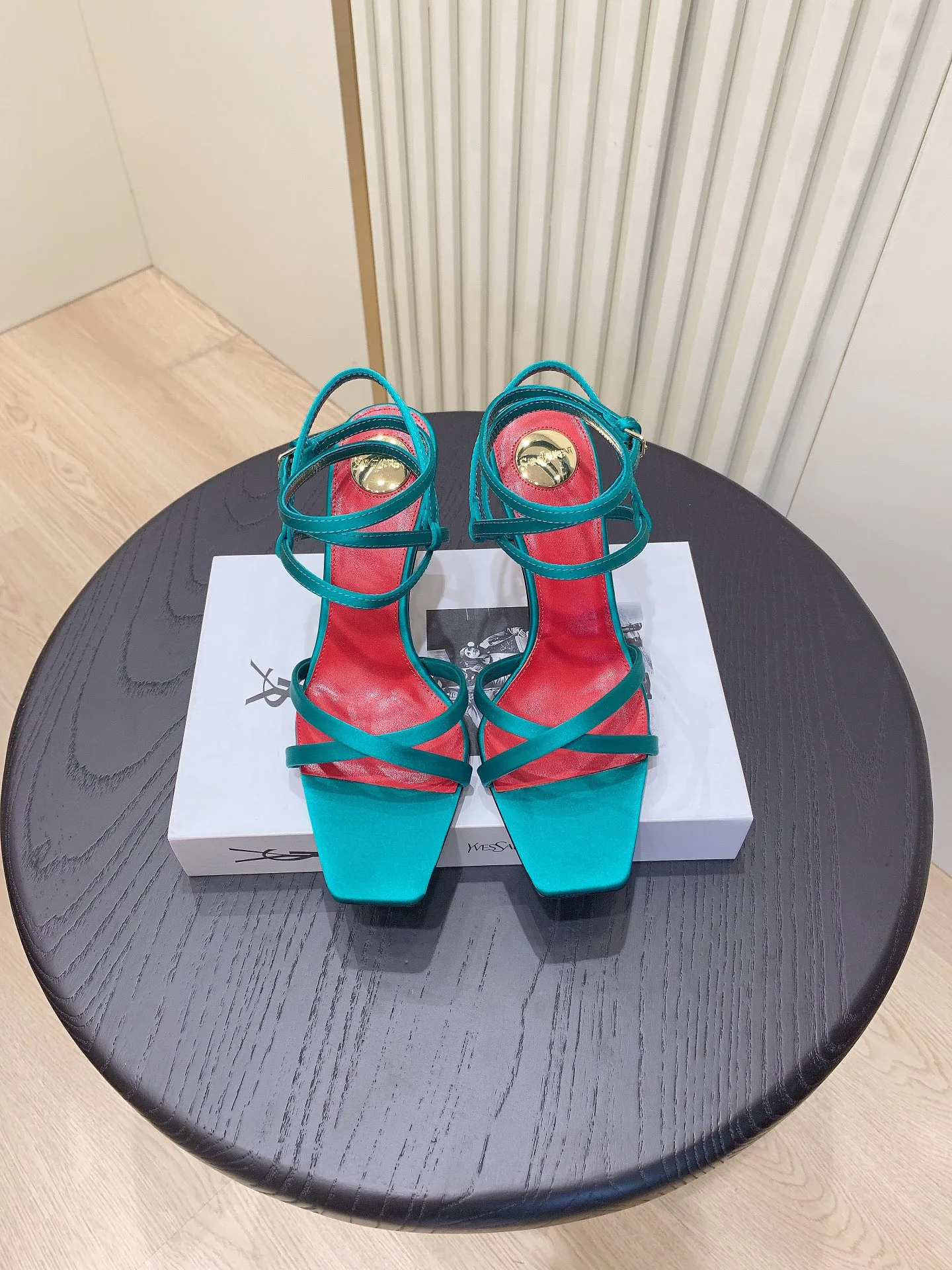 Босоножки Женские Saint Laurent 4511922