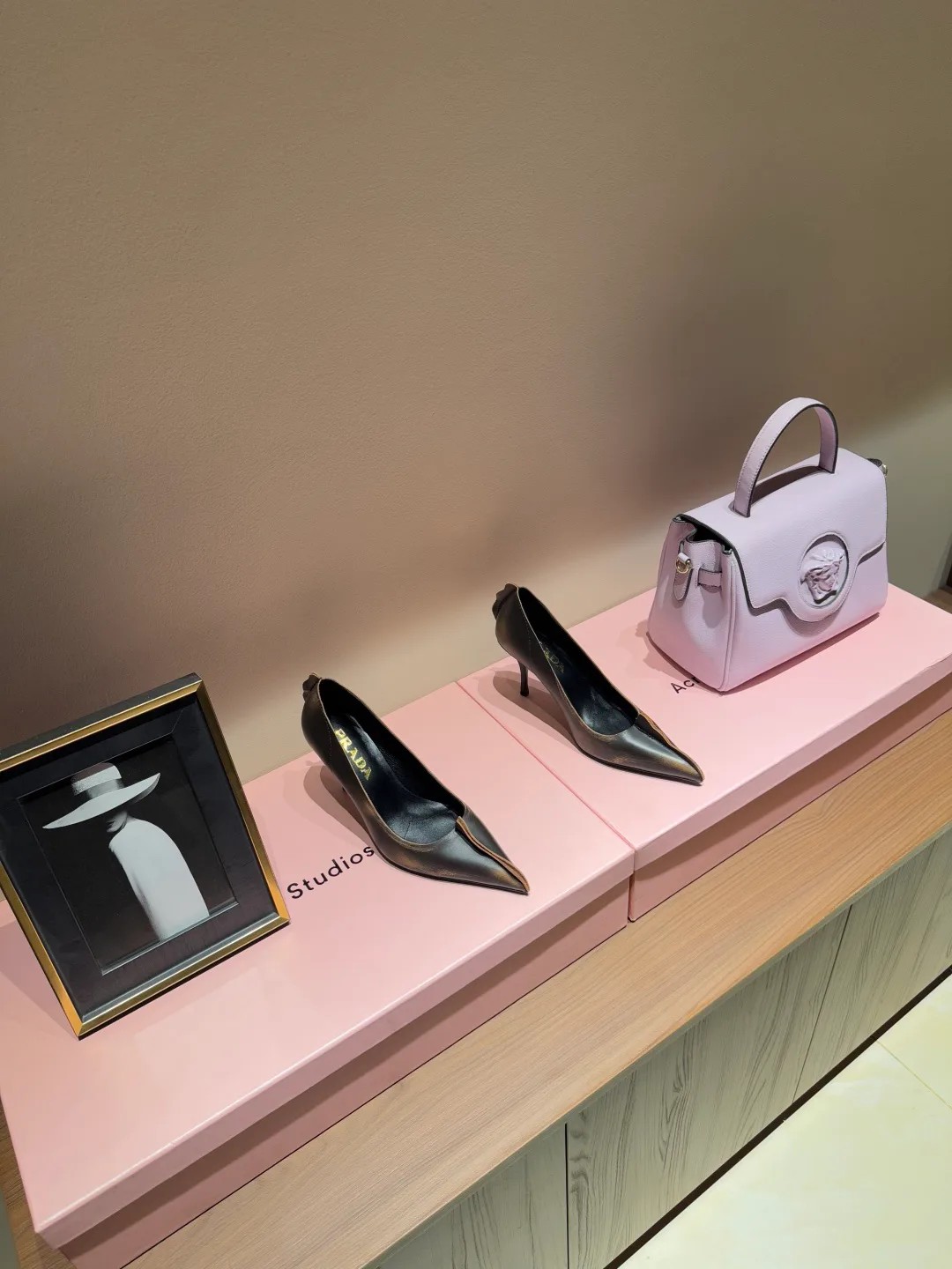 Туфли Женские Prada 11410349
