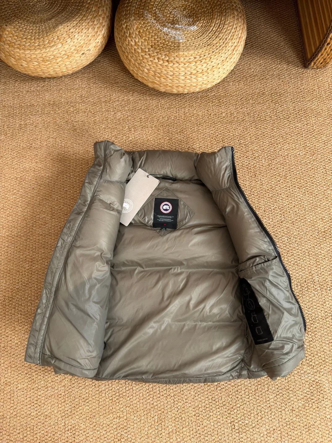 Жилеты Женские Canada Goose 18336867