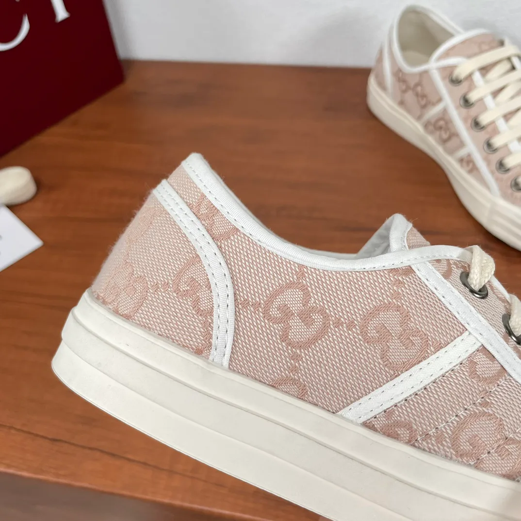 Кеды Женские Gucci 573305