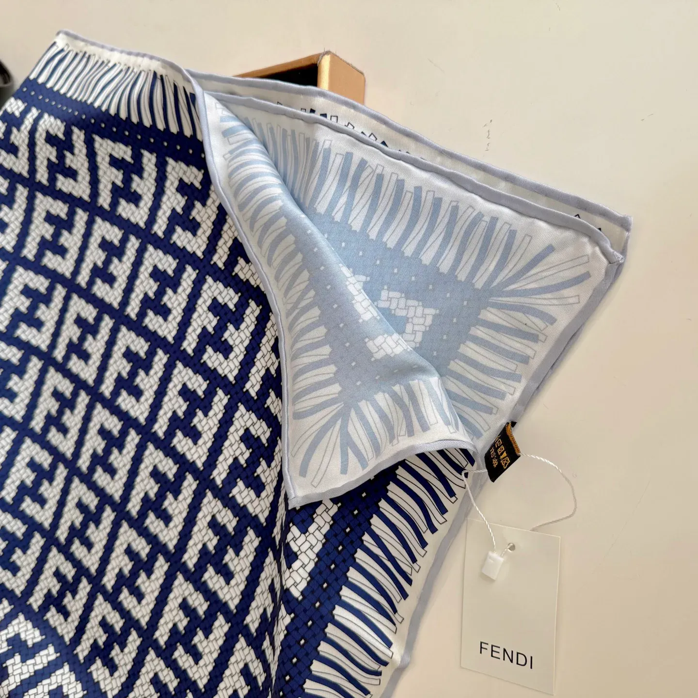 Шарфы Gucci 33042