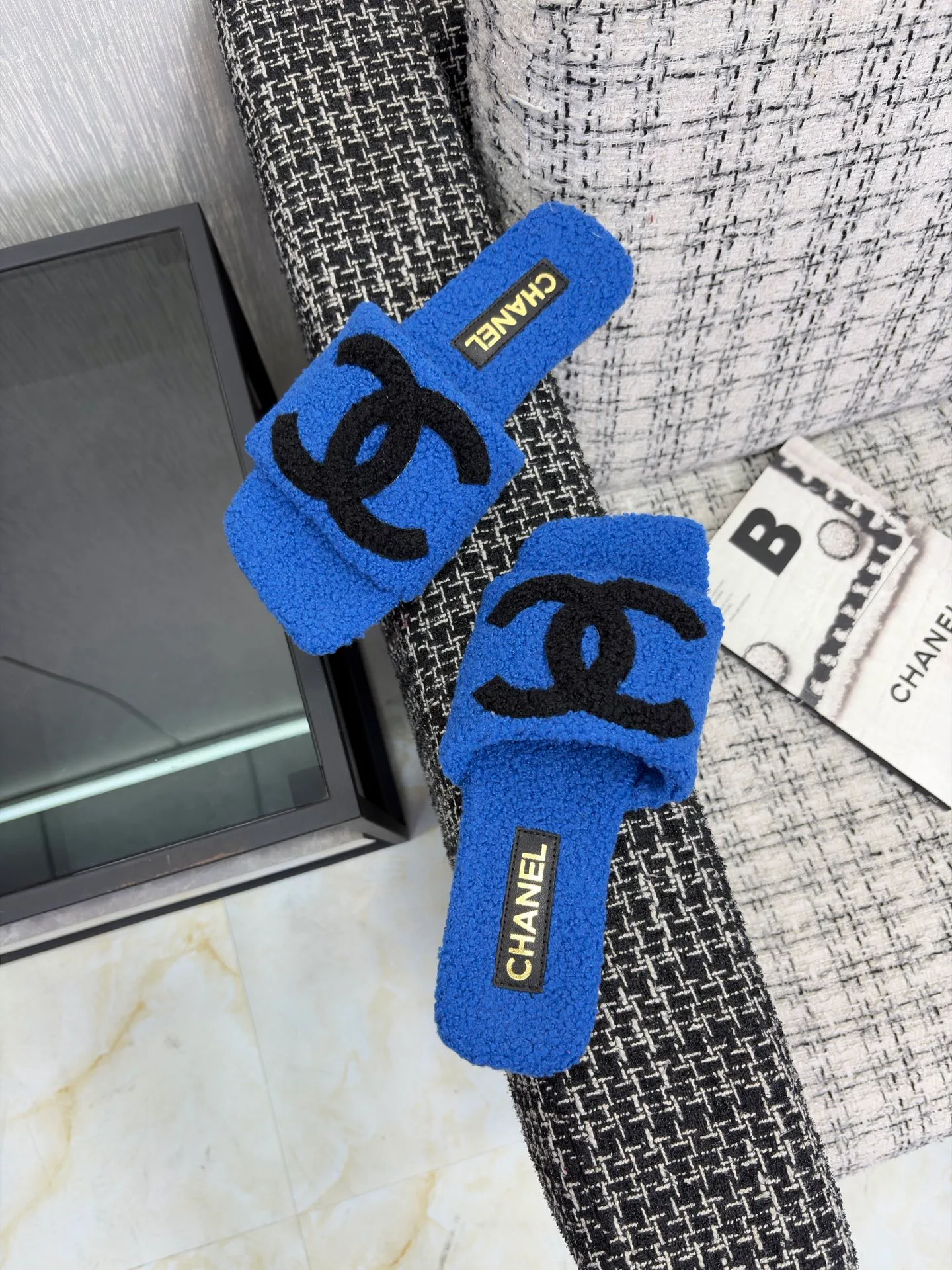 Тапочки Женские Chanel 18700090