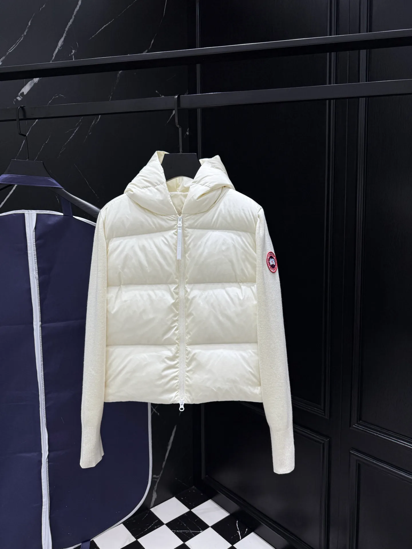 Куртки И Пуховики Женские Canada Goose 1211886