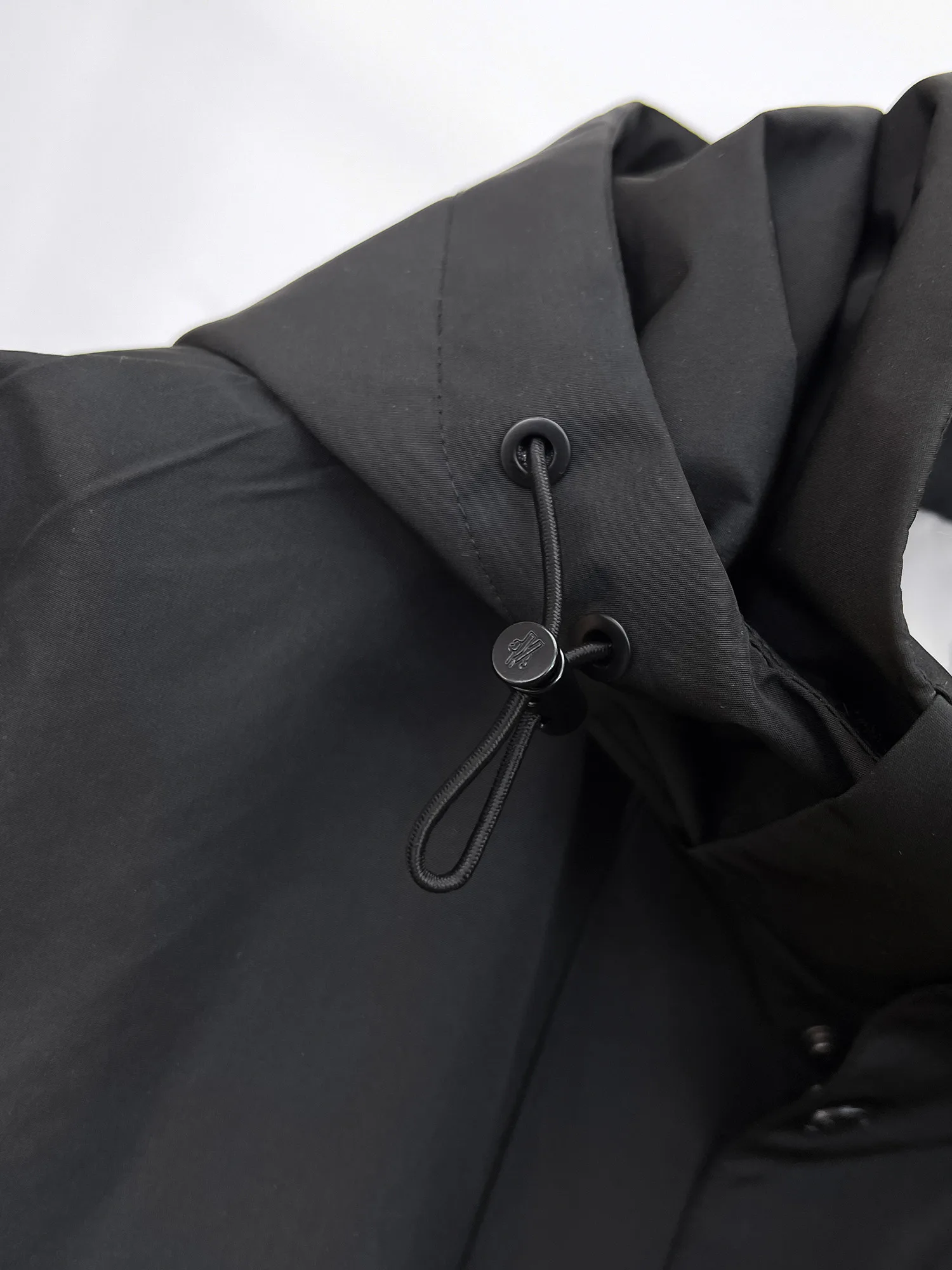Куртки И Пуховики Мужские Moncler 18191457