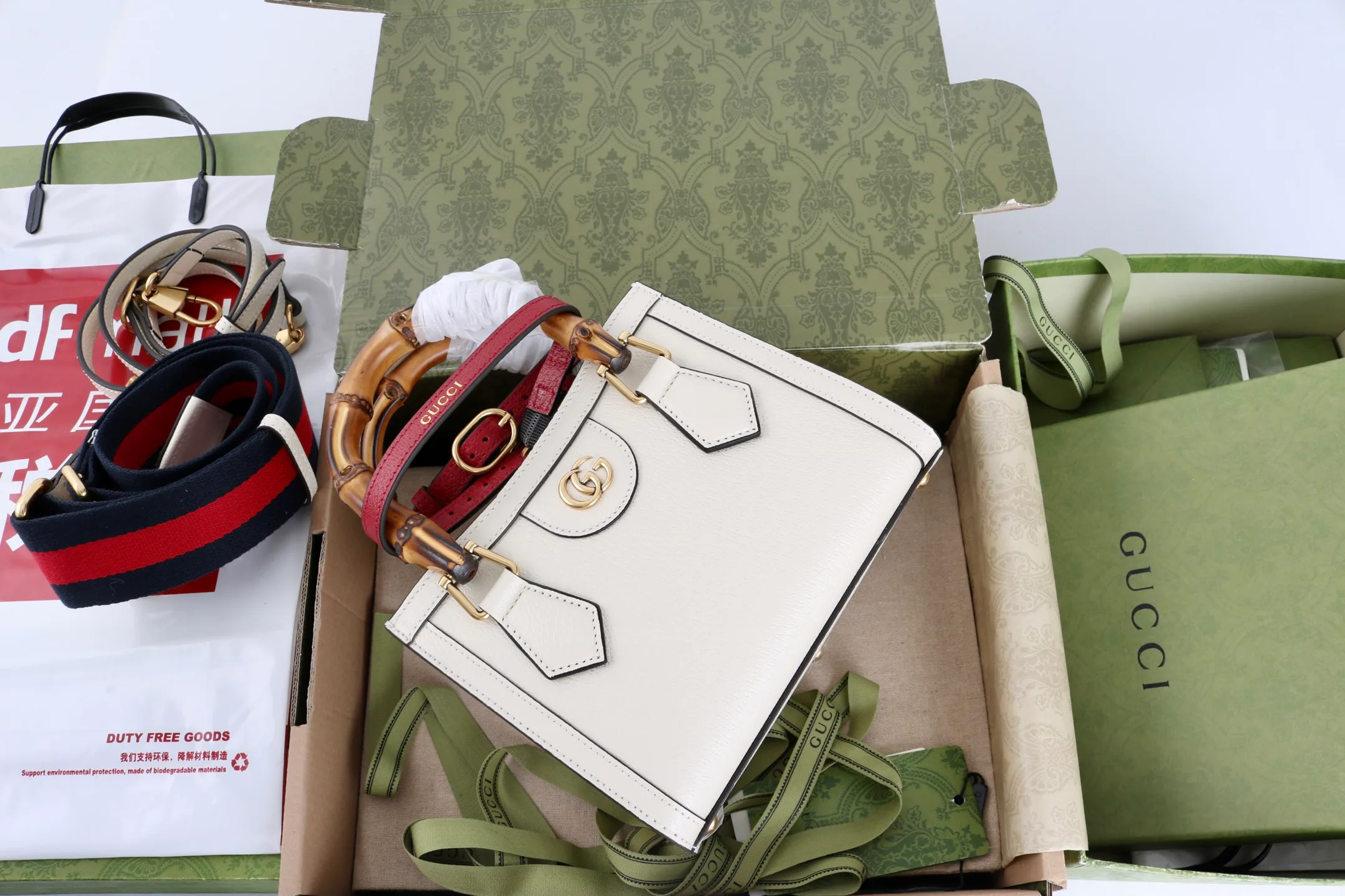 Классические Сумки Женские Gucci 18004283