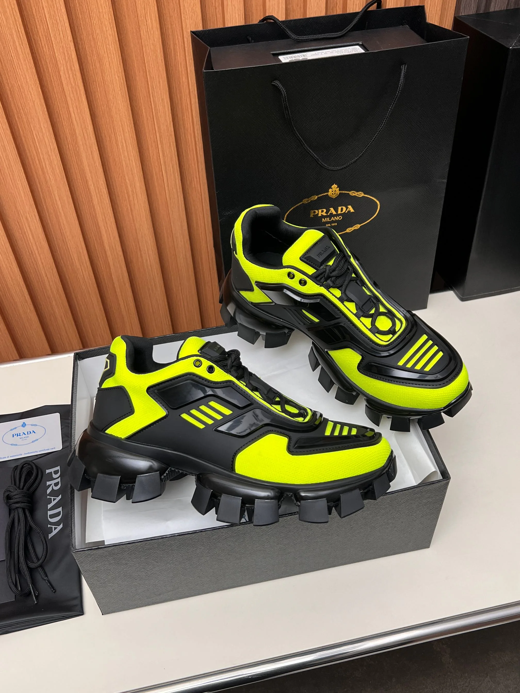 Кроссовки Женские Prada 881683