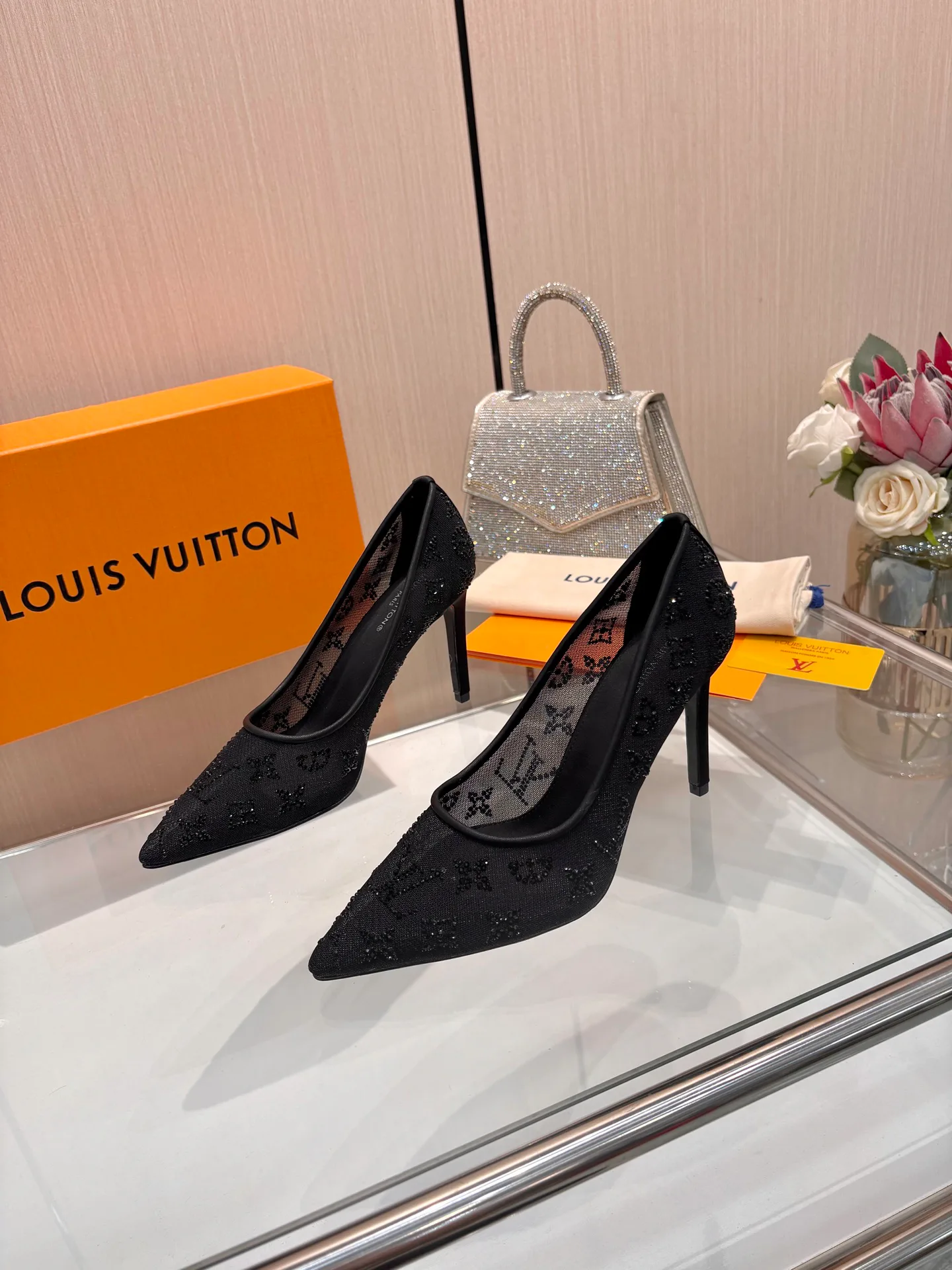 Туфли Женские Louis Vuitton 19597270