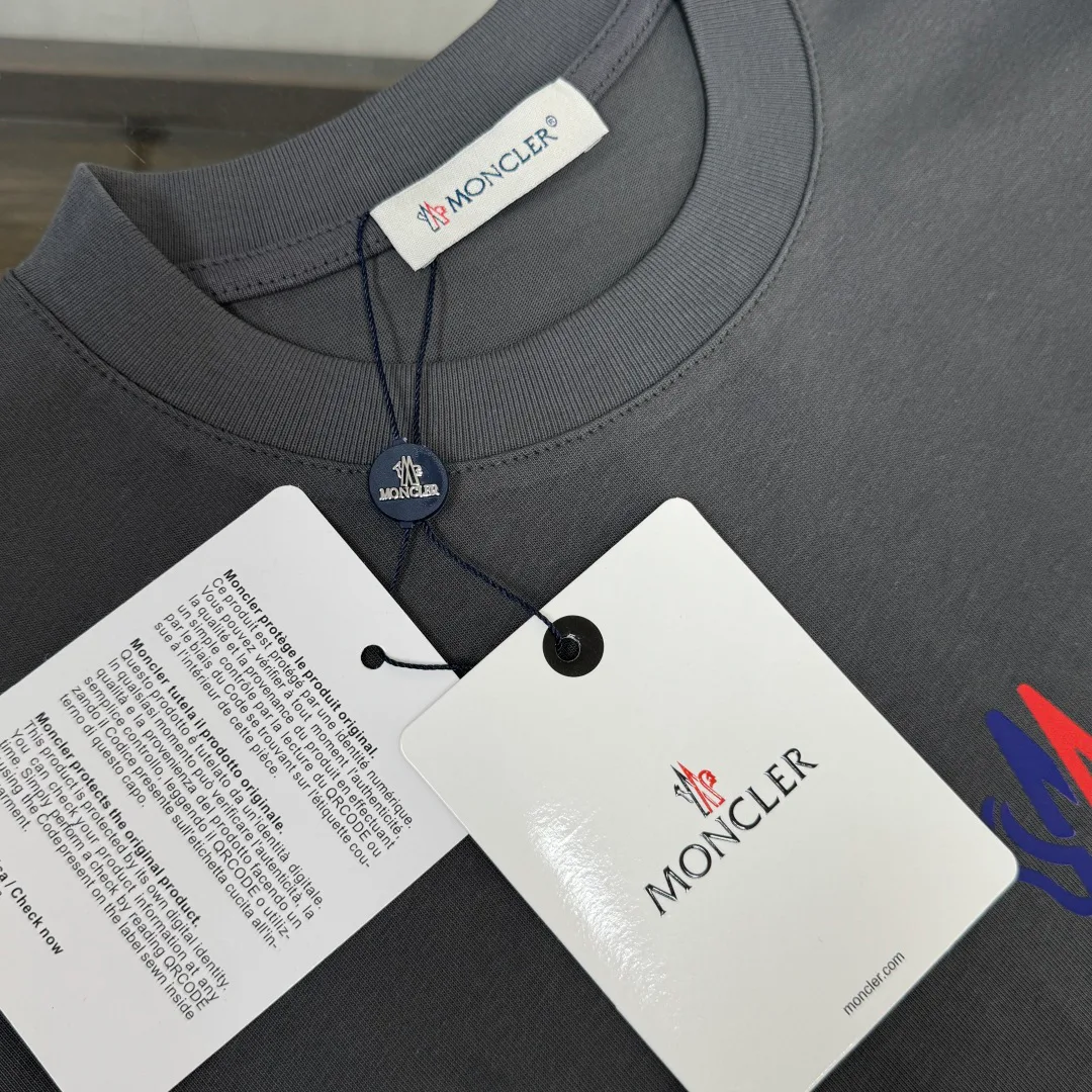 Футболки Женские Moncler 10620014