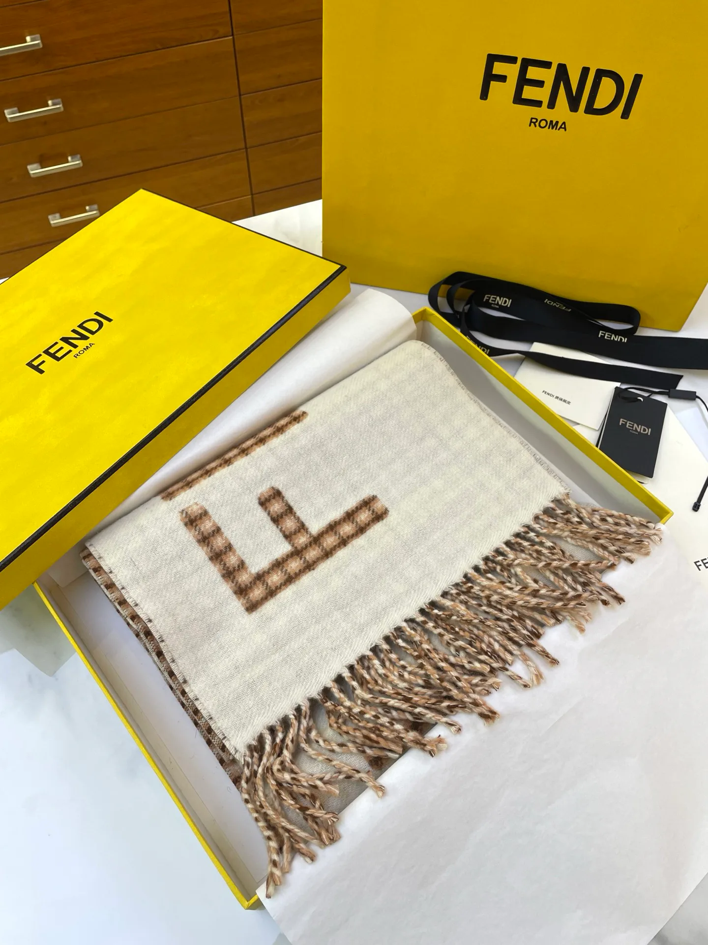 Шарфы Fendi 76709