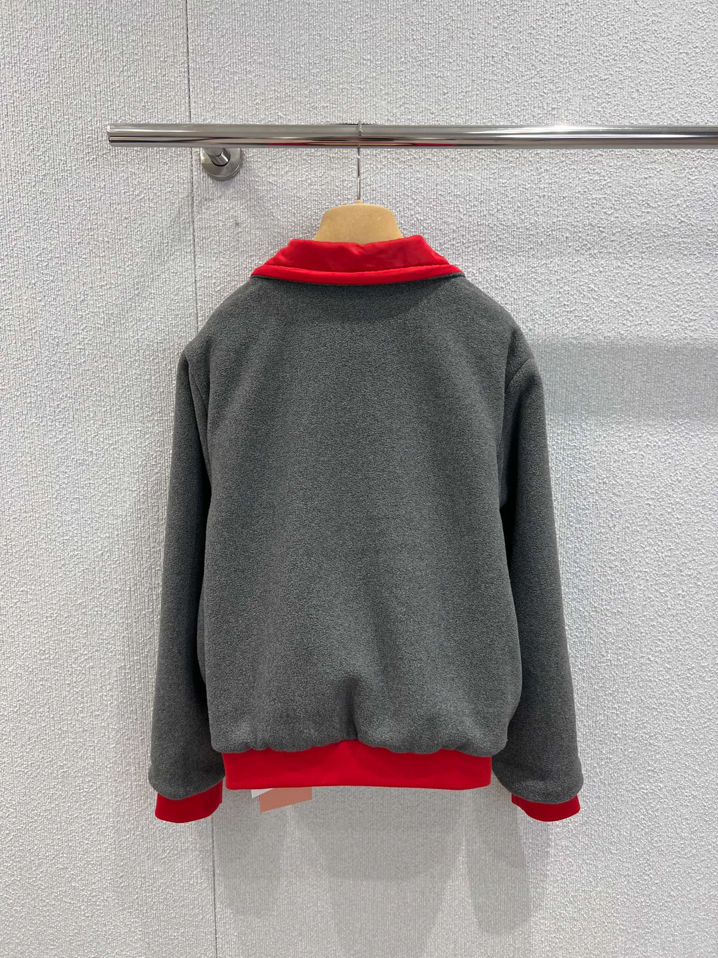 Куртки И Пуховики Женские Miu Miu 1393786