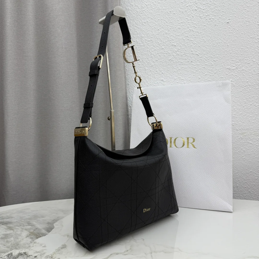 Классические Сумки Женские Christian Dior 11905756