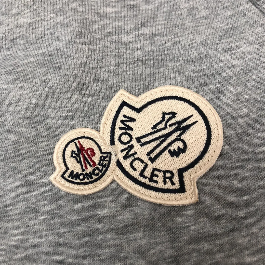 Шорты Женские Moncler 11615947