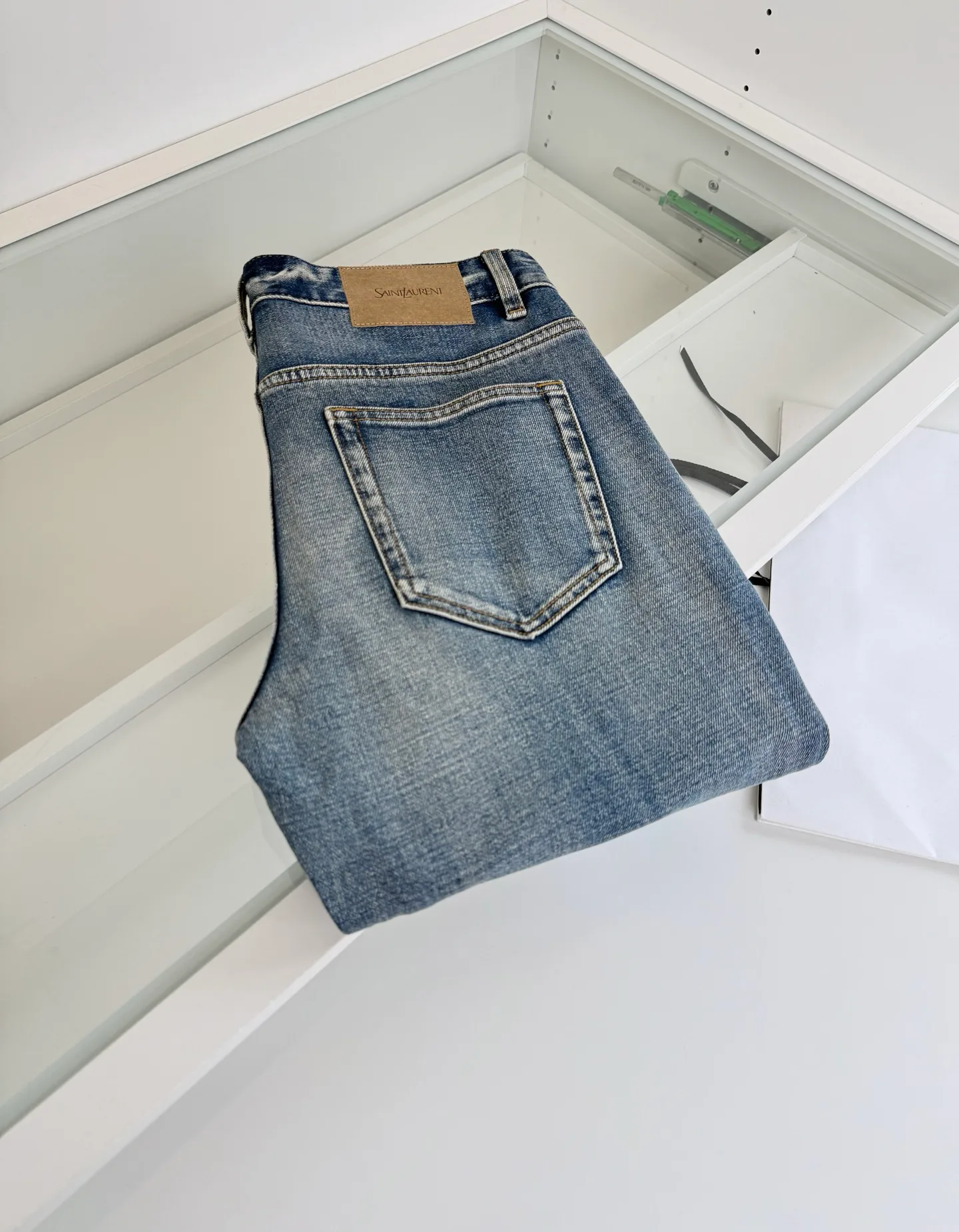 Джинсы Мужские Saint Laurent 18084484