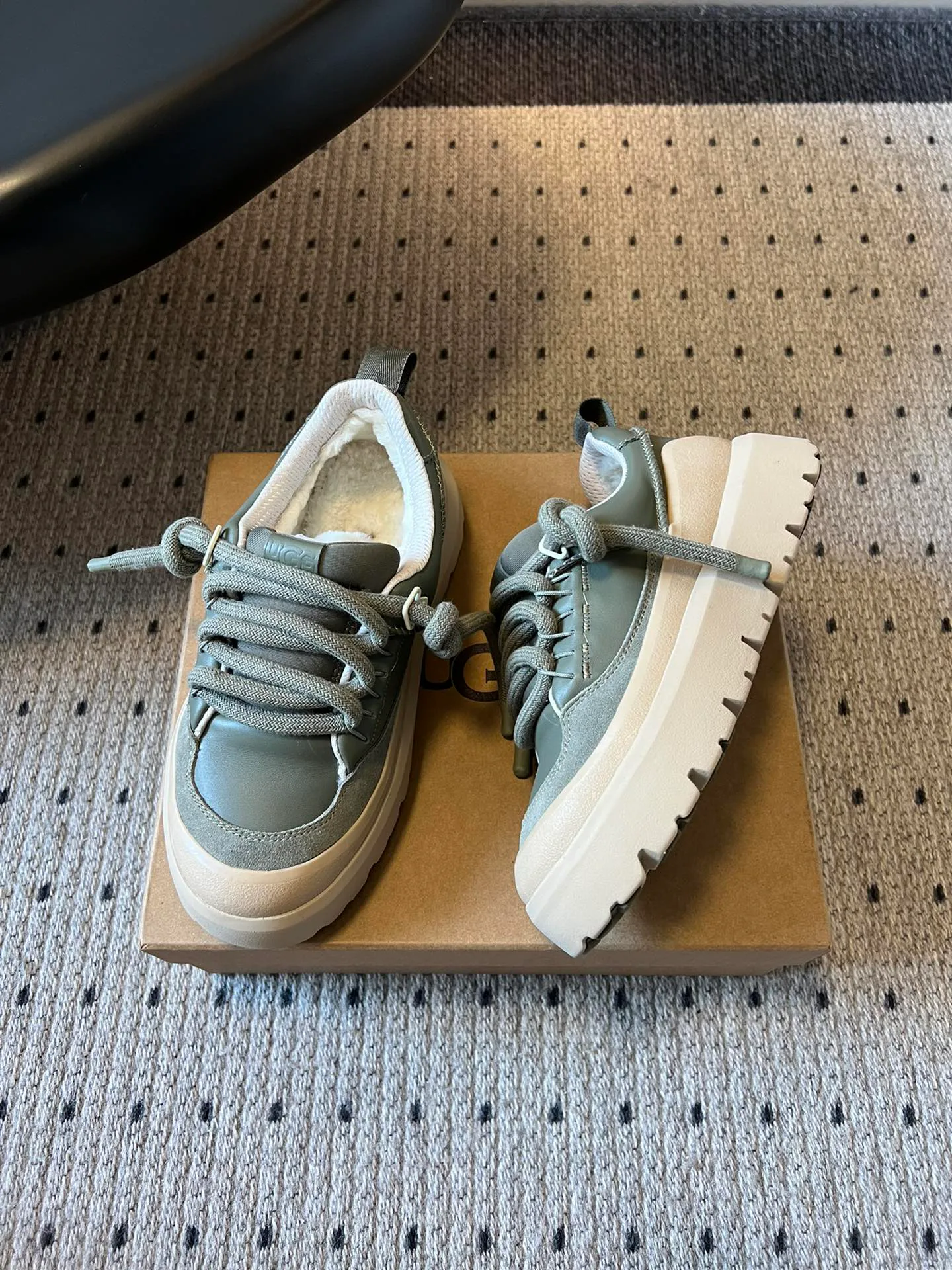 Кроссовки Женские Ugg 153757