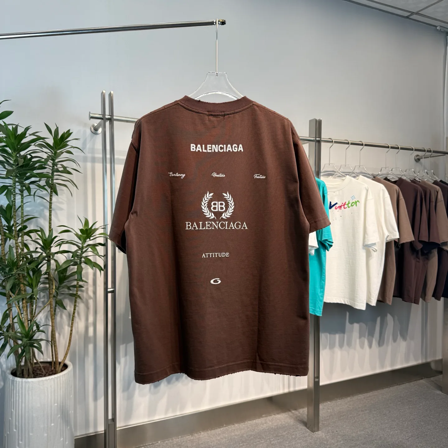 Футболки Женские Balenciaga 5059379