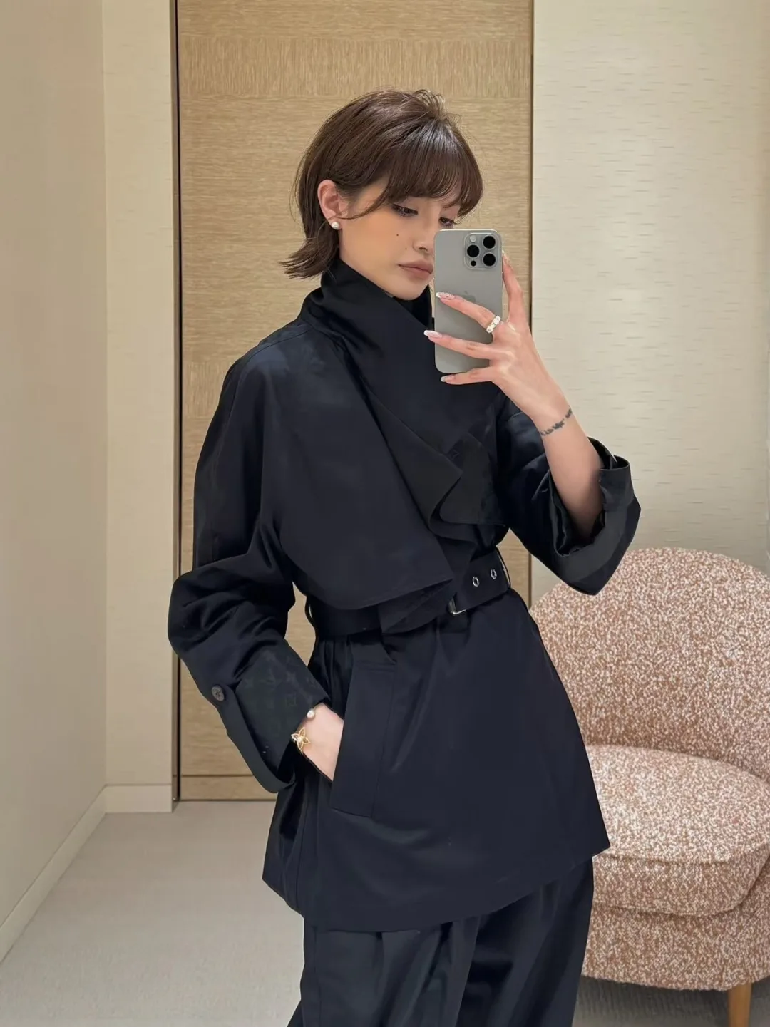 Тренчи Женские Louis Vuitton 18479346