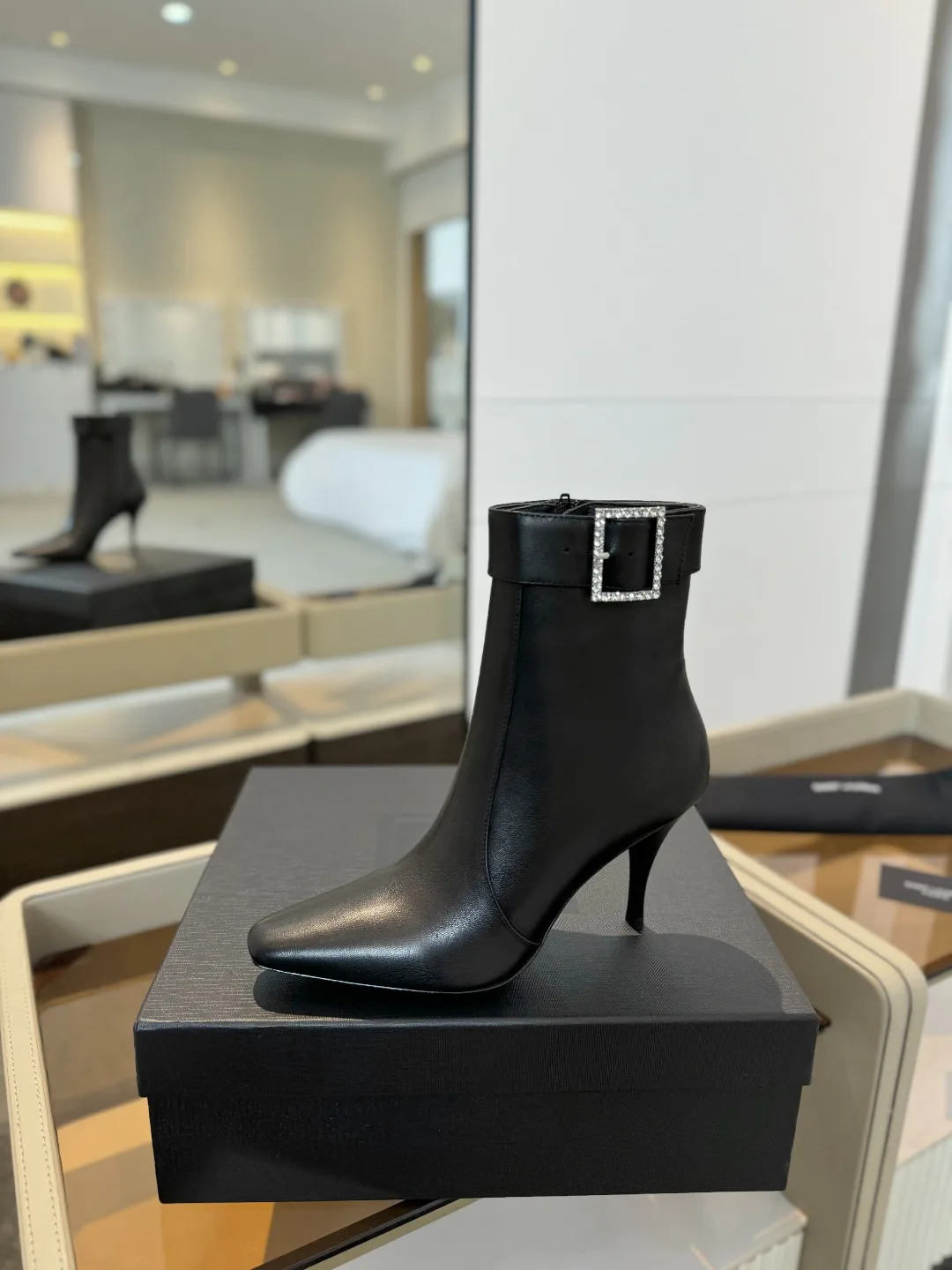 Ботильоны Женские Saint Laurent 18247890