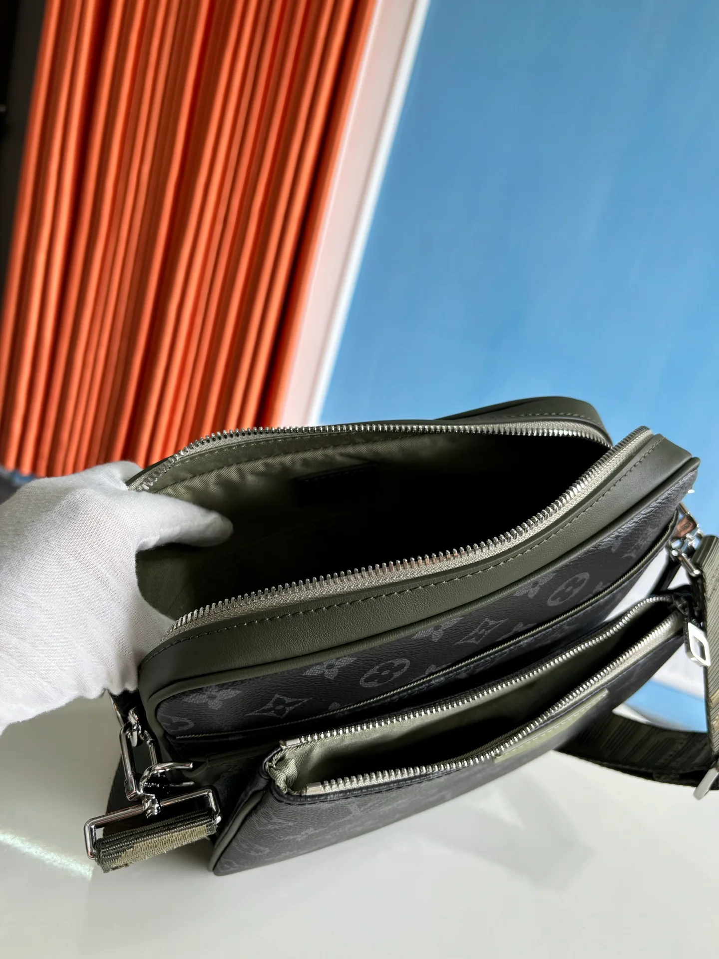 Сумки На Ремне Женские Louis Vuitton 17522371
