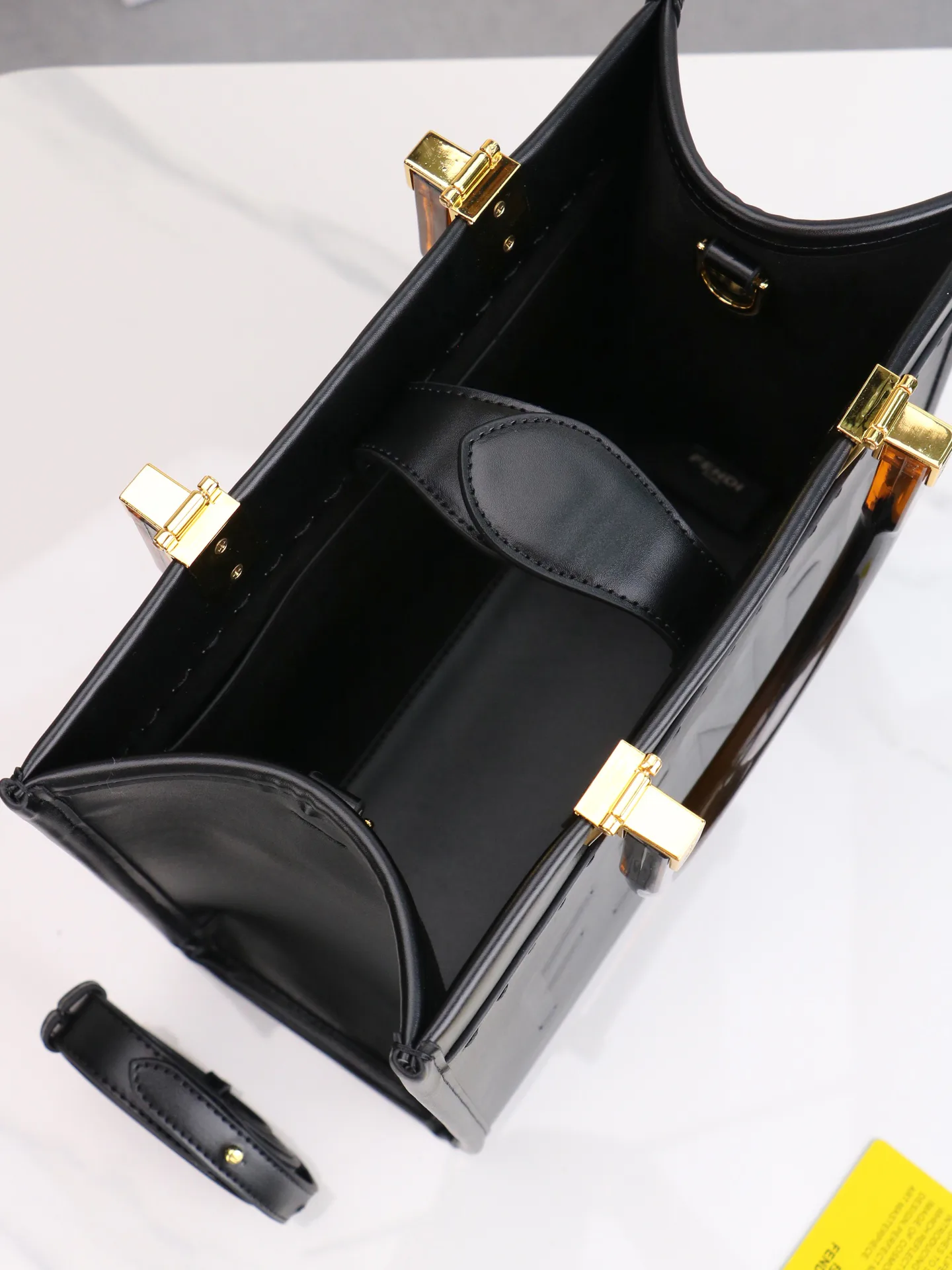 Классические Сумки Женские Fendi 18005129