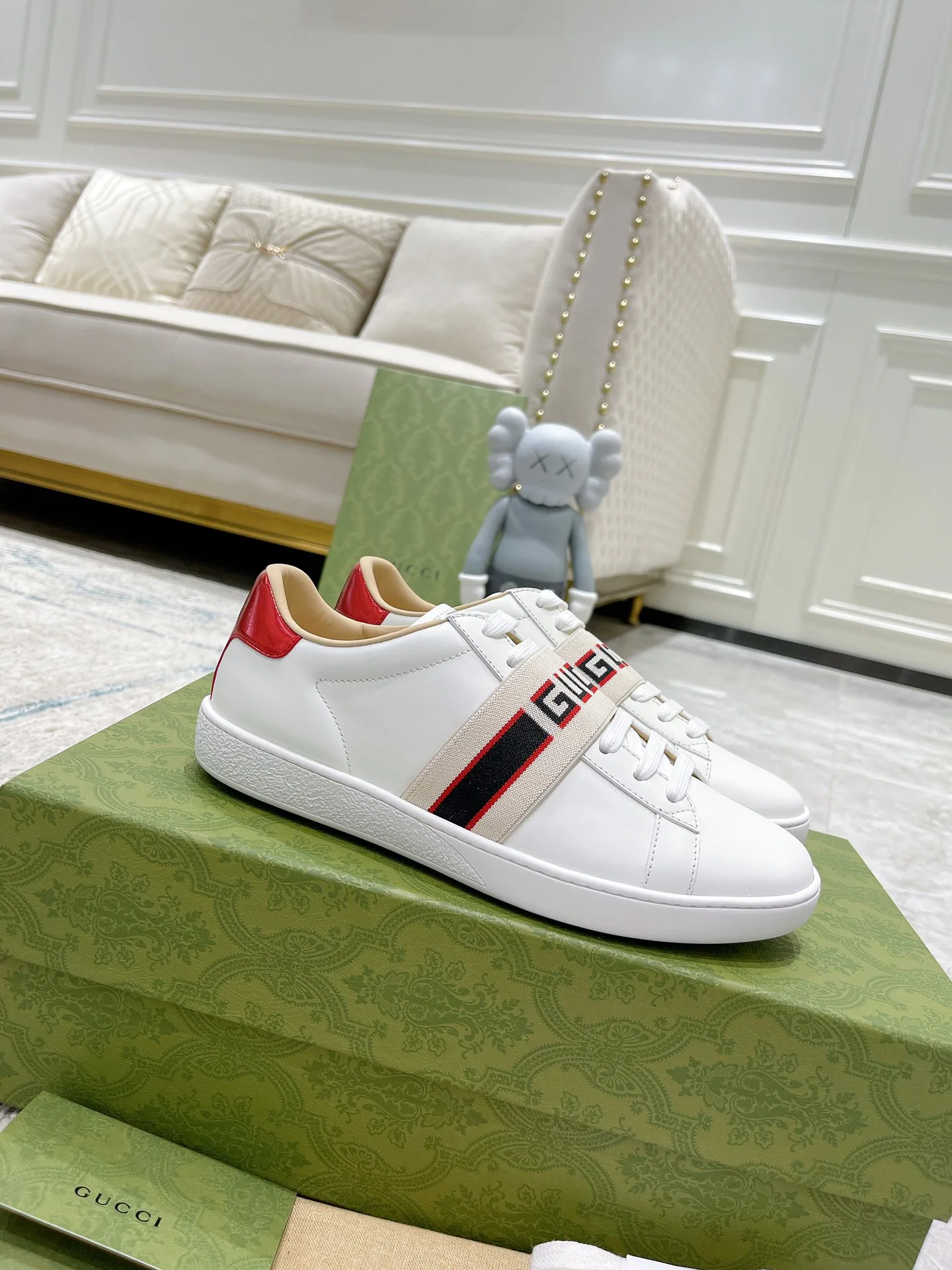 Кроссовки Женские Gucci 17620455