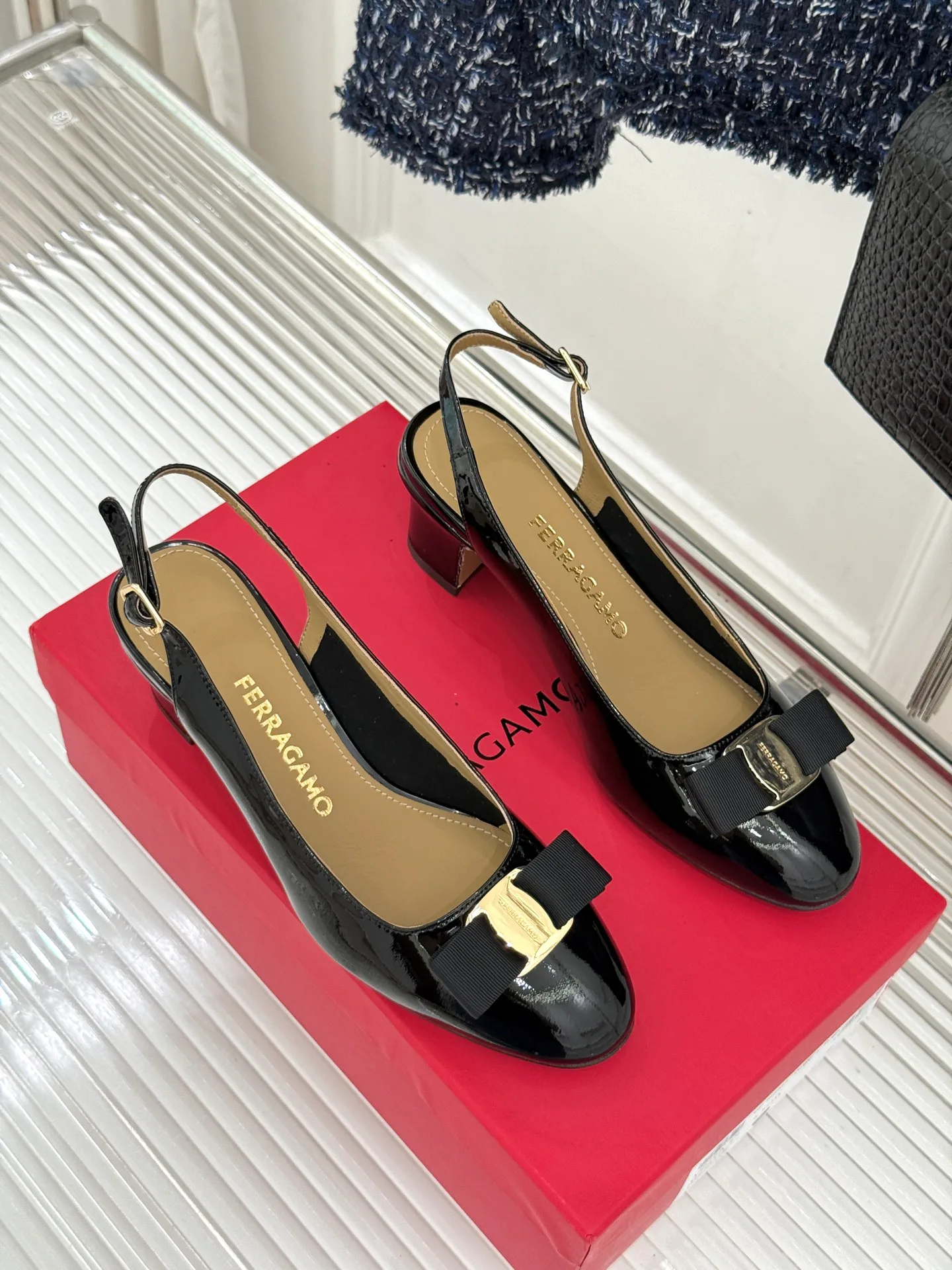 Туфли Женские Salvatore Ferragamo 13454966