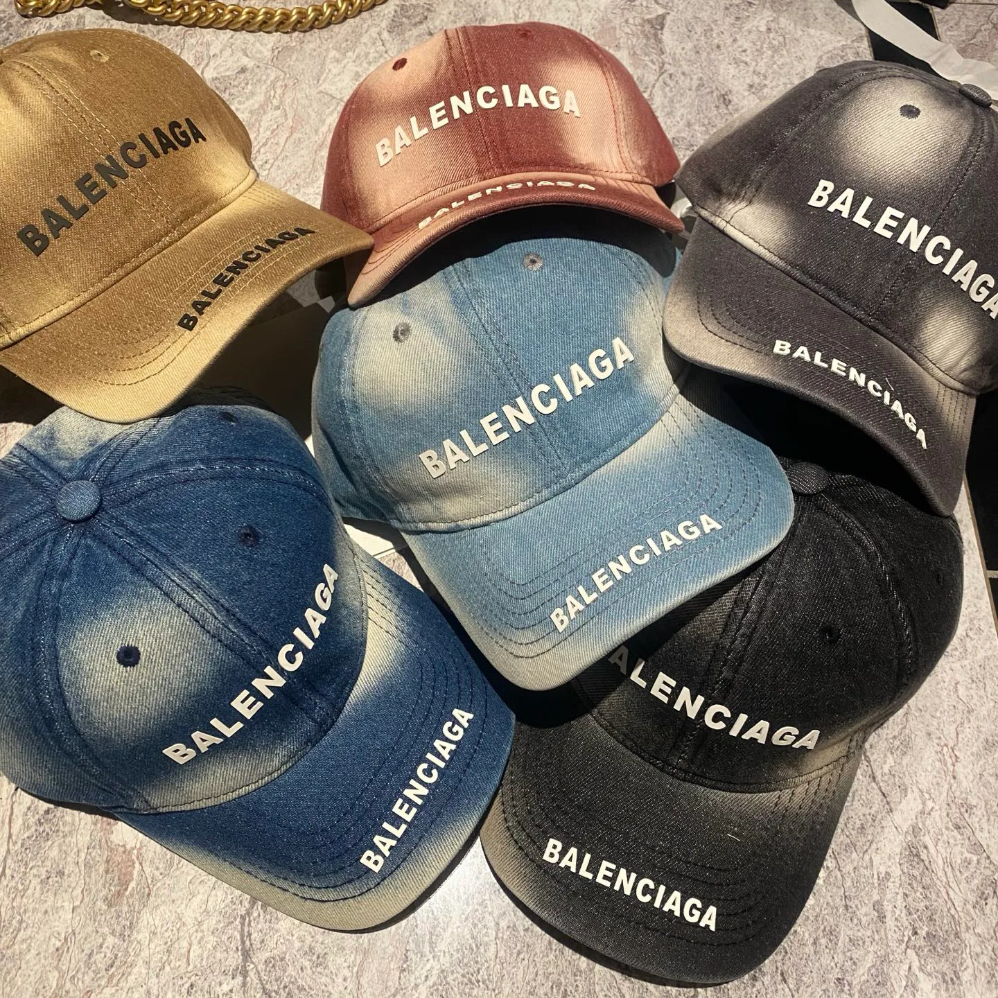 Головные Уборы Balenciaga 11478