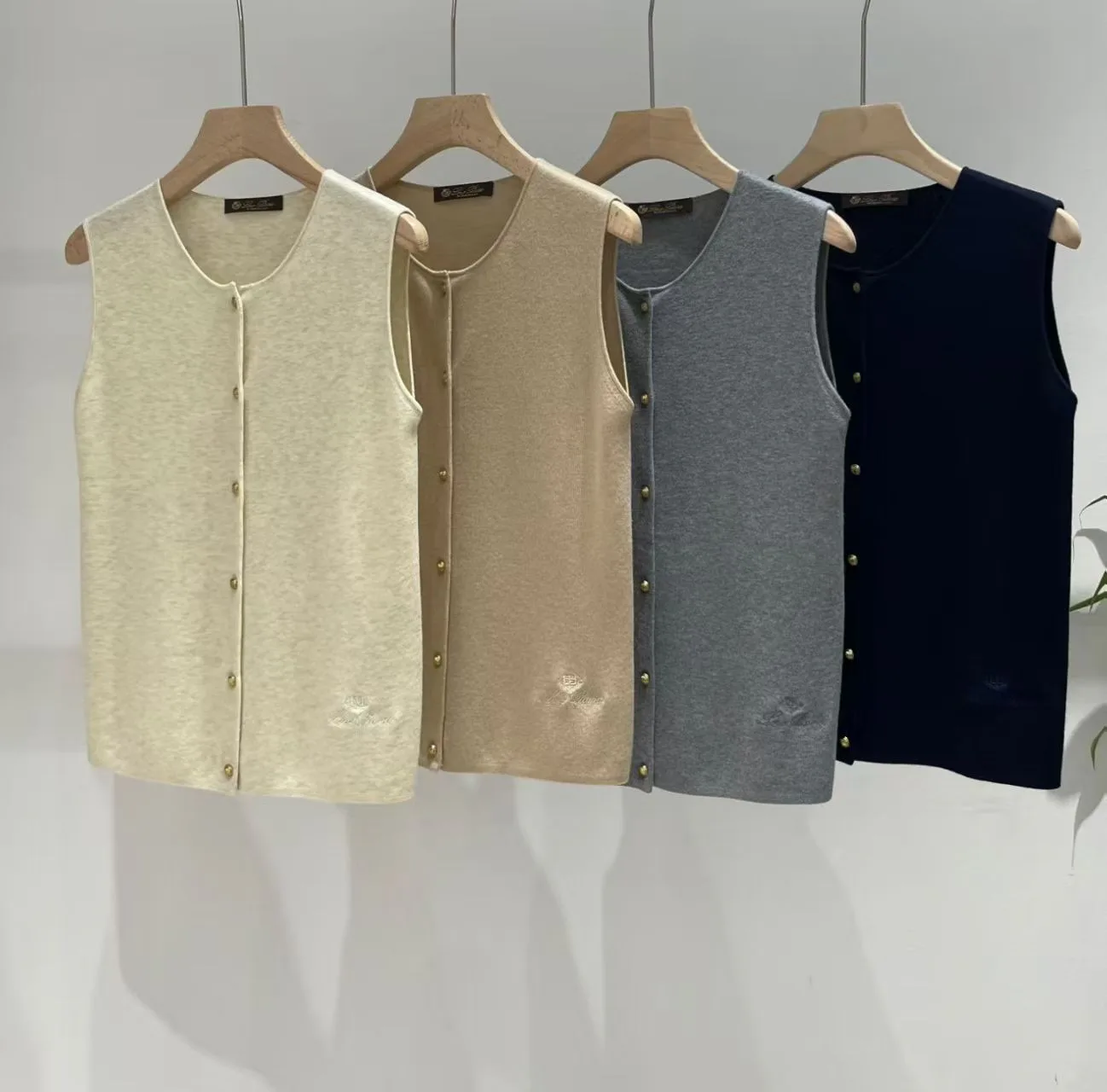 Костюмы Женские Loro Piana 11710124