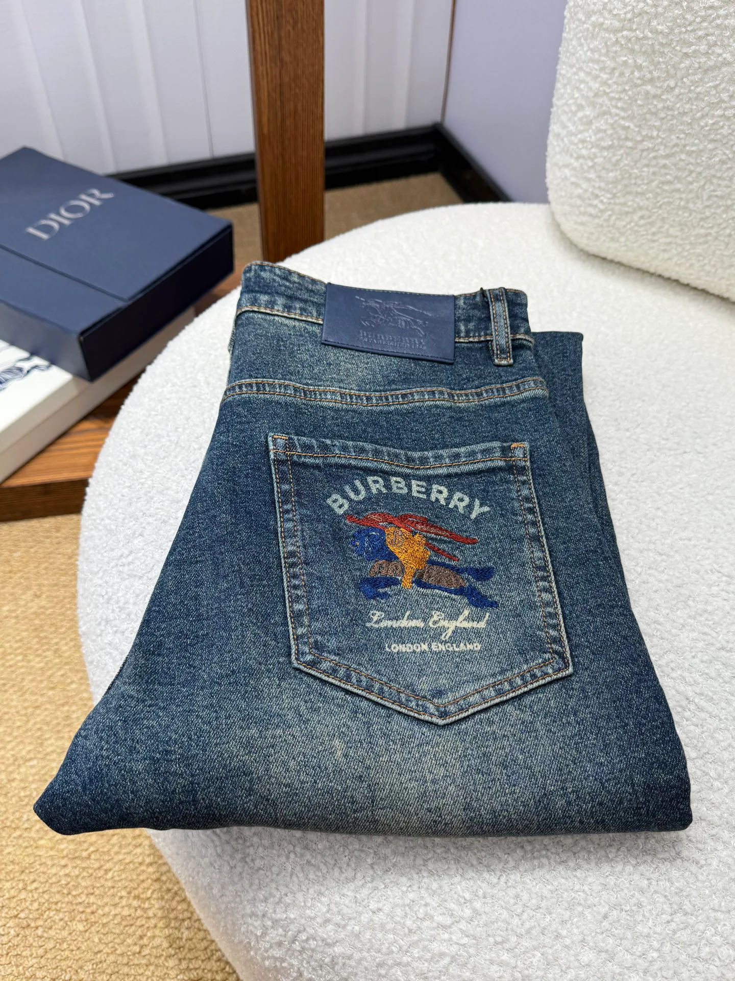 Джинсы Мужские Burberry 18029731