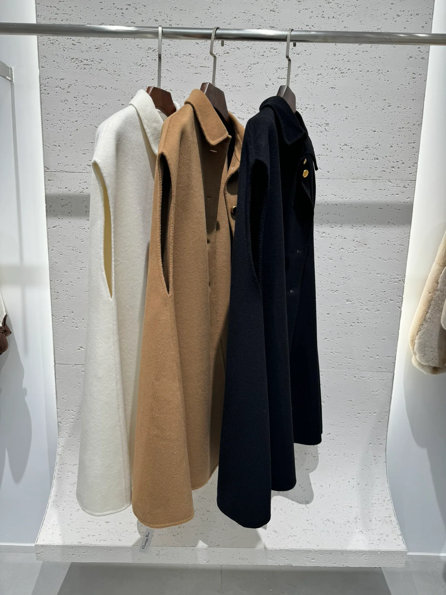 Пальто Женские Christian Dior 18701488