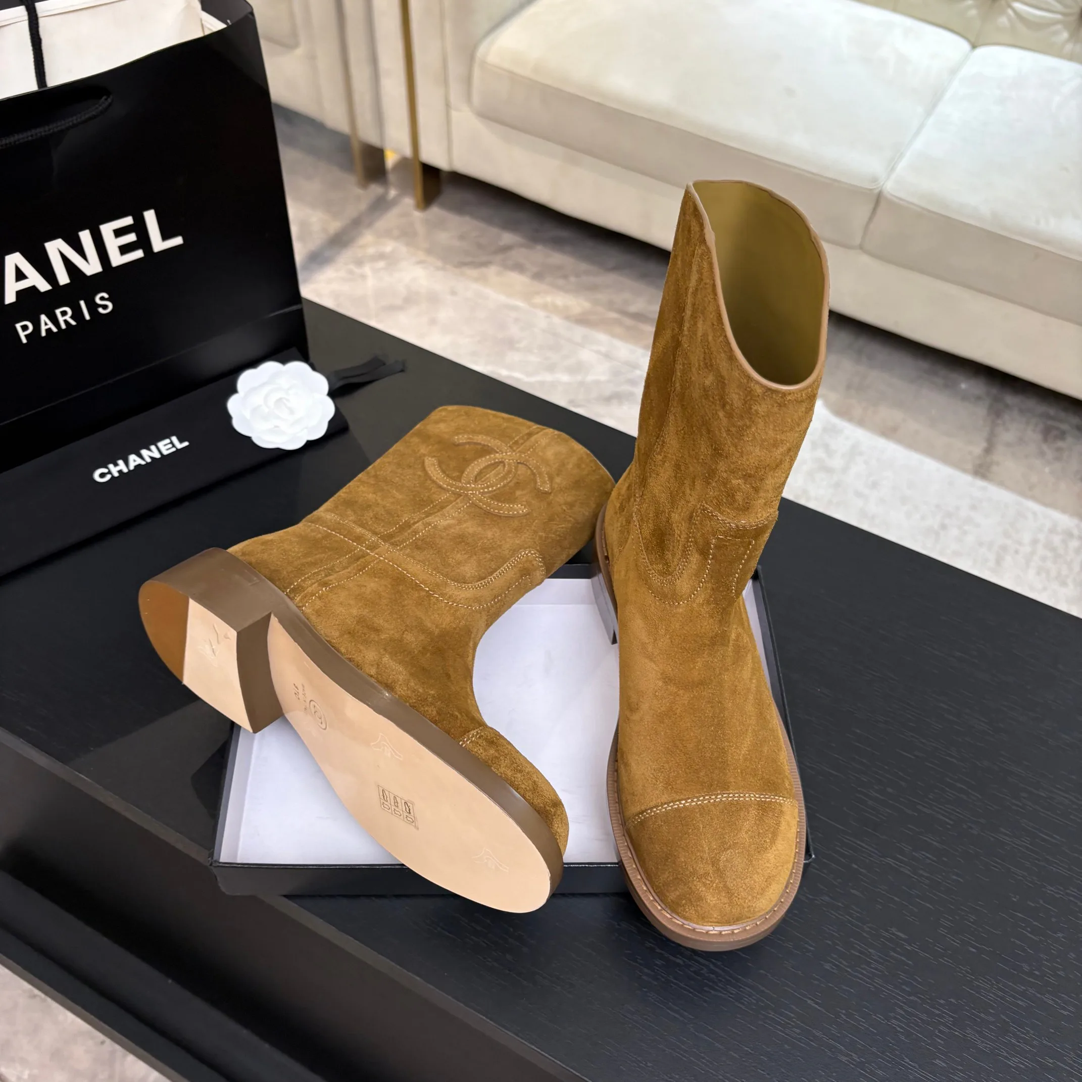 Сапоги Женские Chanel 18062790