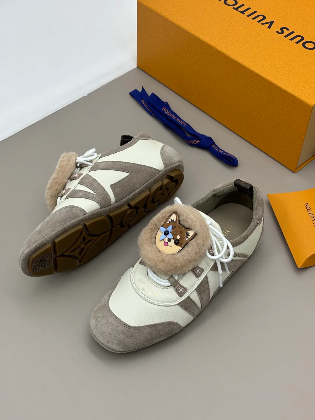 Кроссовки Женские Louis Vuitton 18006206