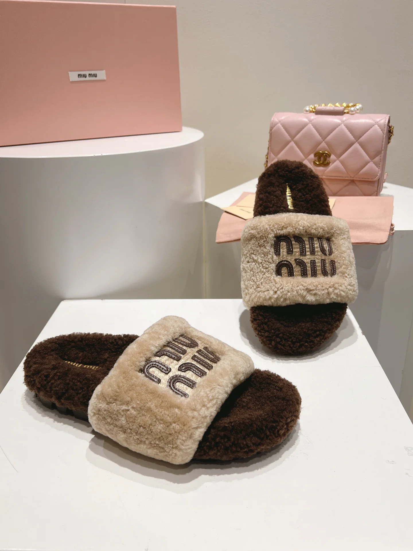 Тапочки Женские Miu Miu 704172