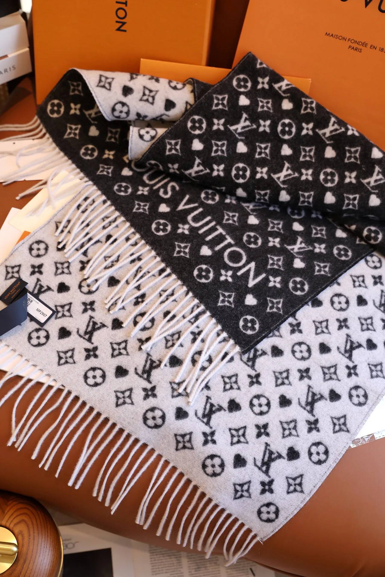 Шарфы Louis Vuitton 1313377