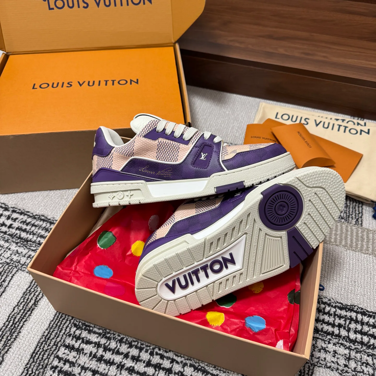 Кроссовки Женские Louis Vuitton 1546842