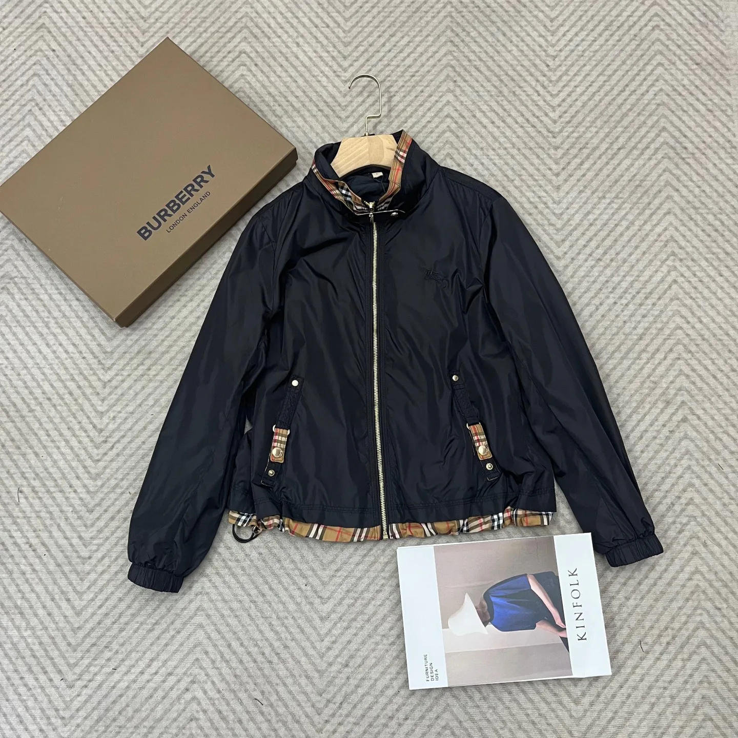 Куртки И Пуховики Женские Burberry 11698731