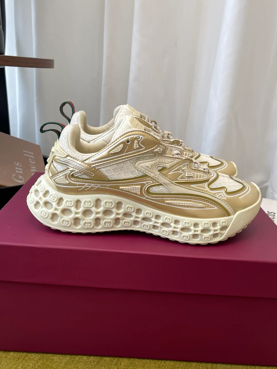 Кроссовки Женские Gucci 19578607