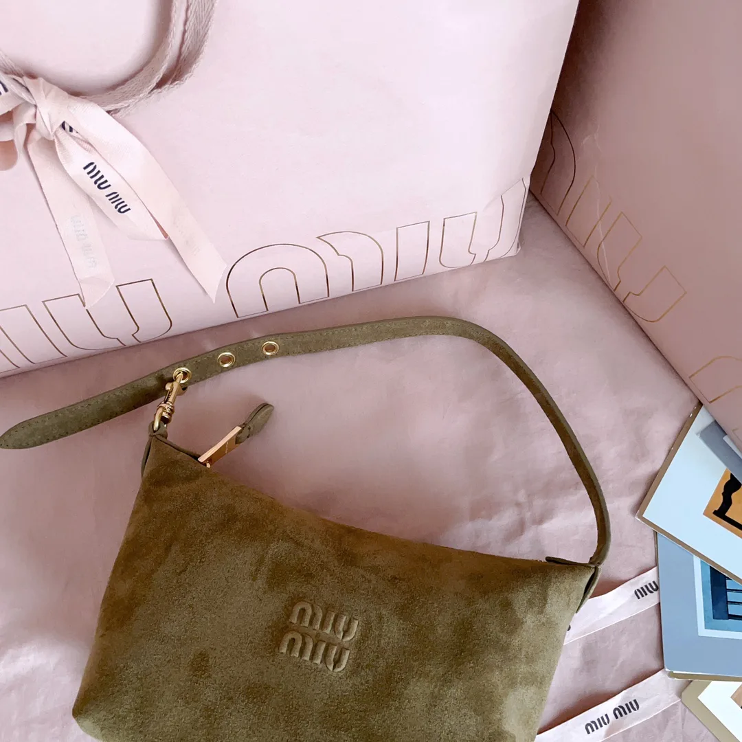 Классические Сумки Женские Miu Miu 11565886