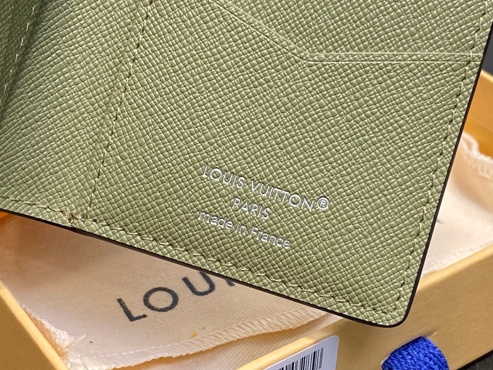 Клатчи Женские Louis Vuitton 17499406