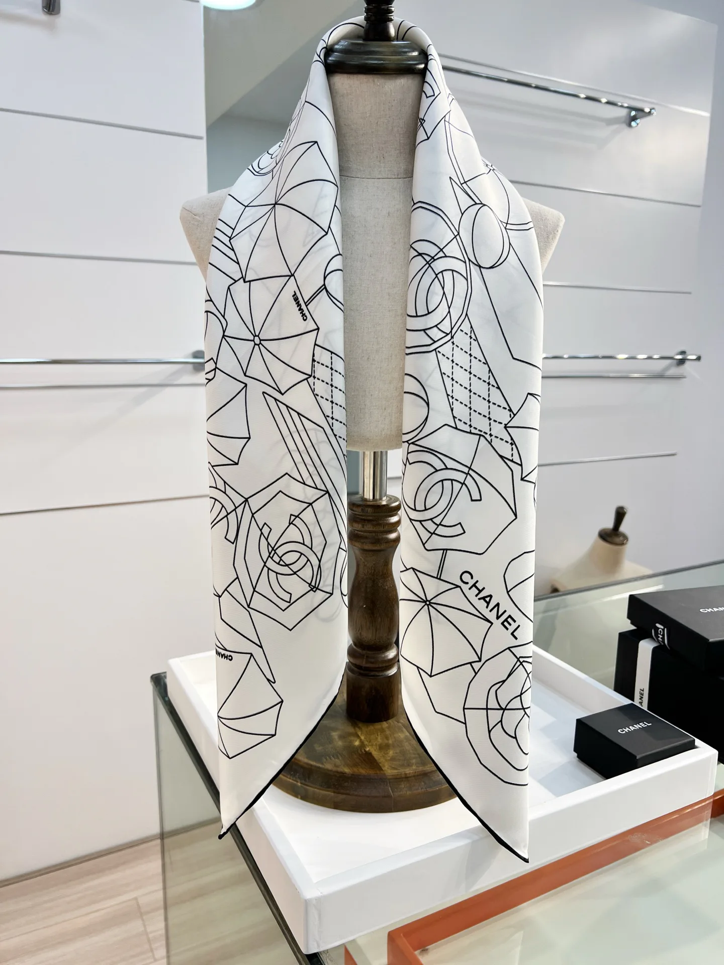 Платки Chanel 1020599