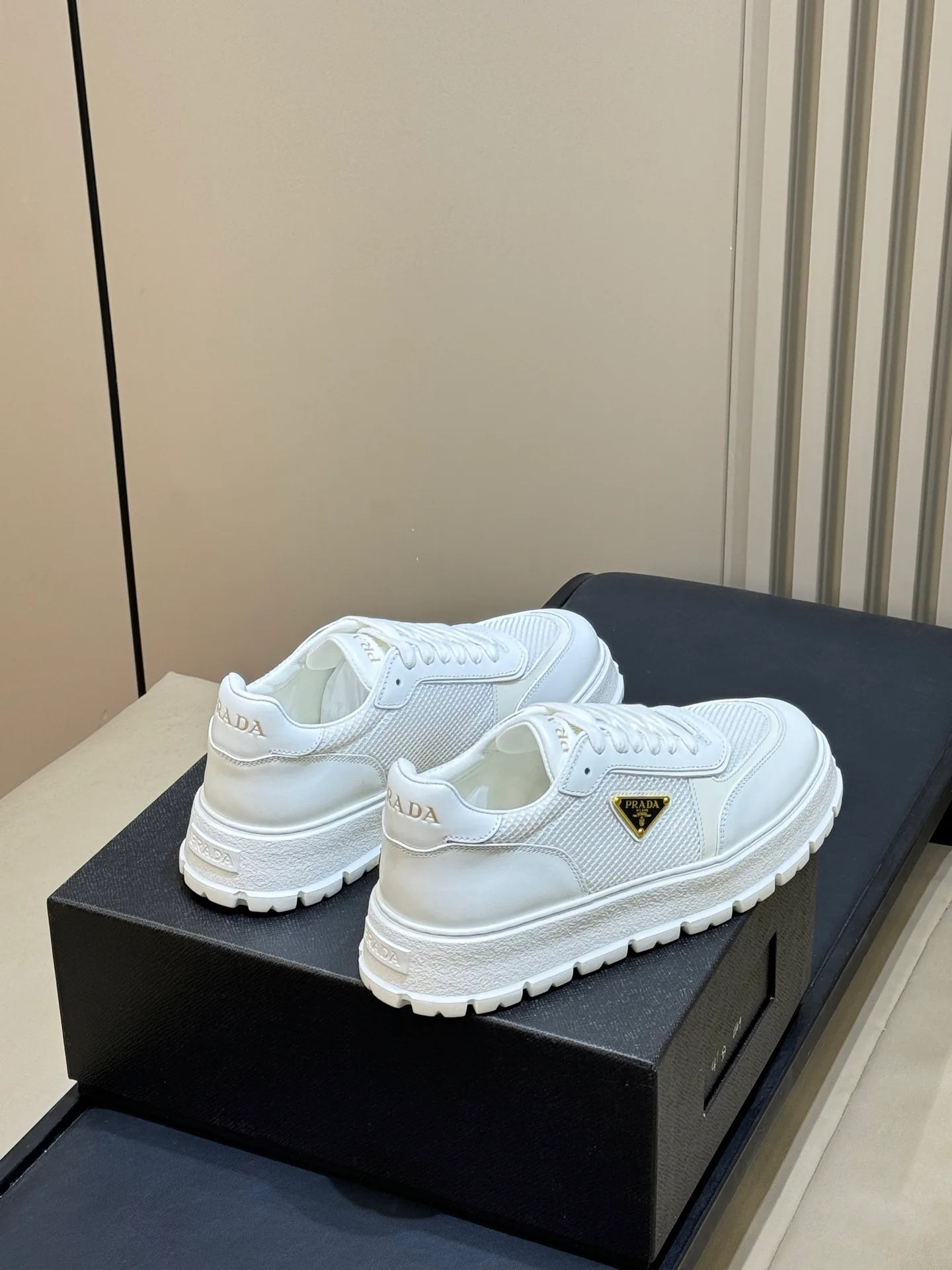 Кроссовки Мужские Prada 17915325