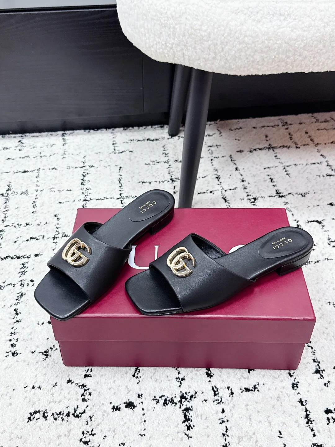 Шлепанцы Женские Gucci 11535436