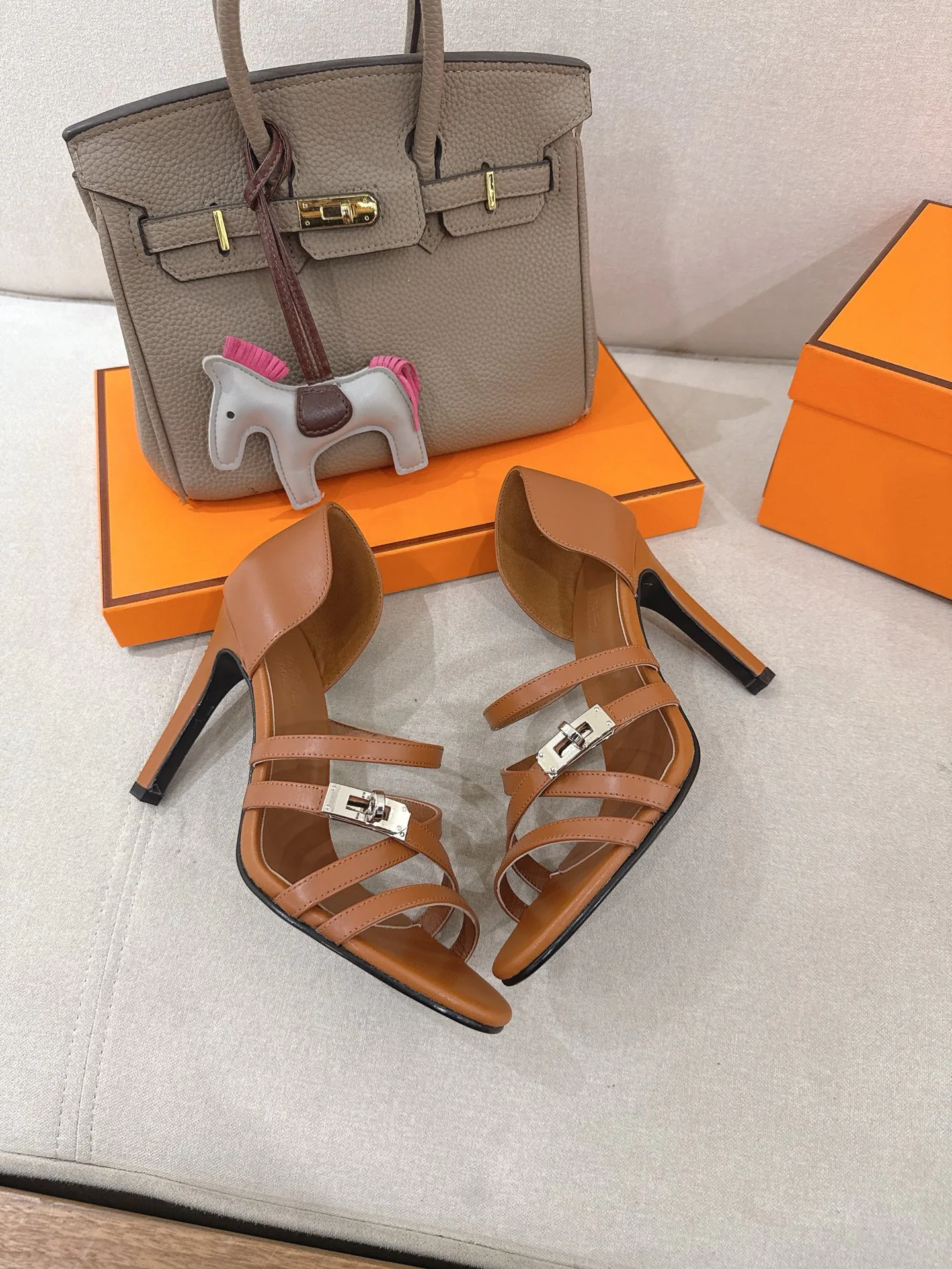 Босоножки Женские Hermes 10847636