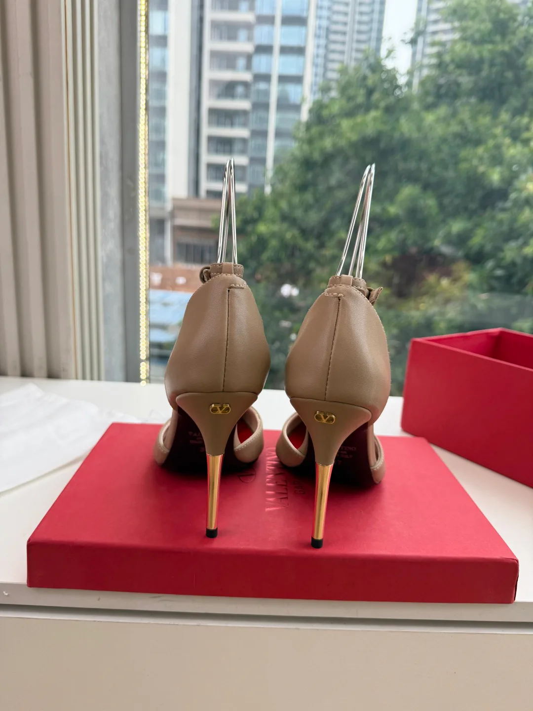 Босоножки Женские Valentino 18142673