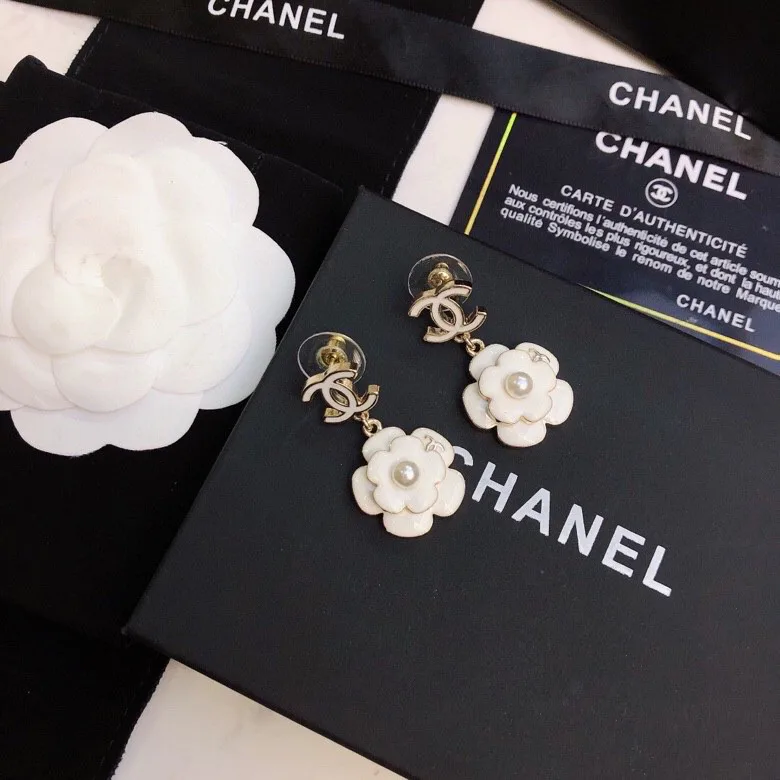 Бижутерия Chanel 18411365