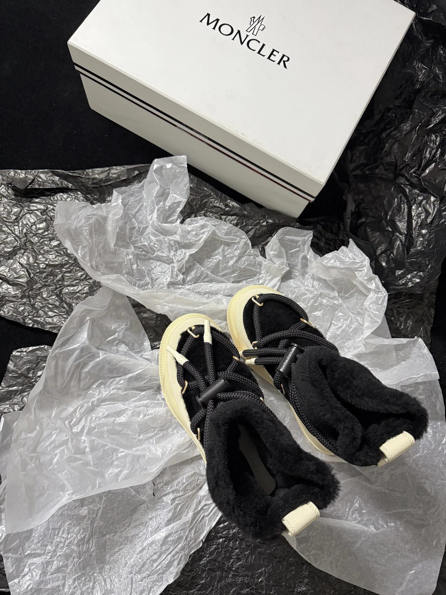 Угги Женские Moncler 394325